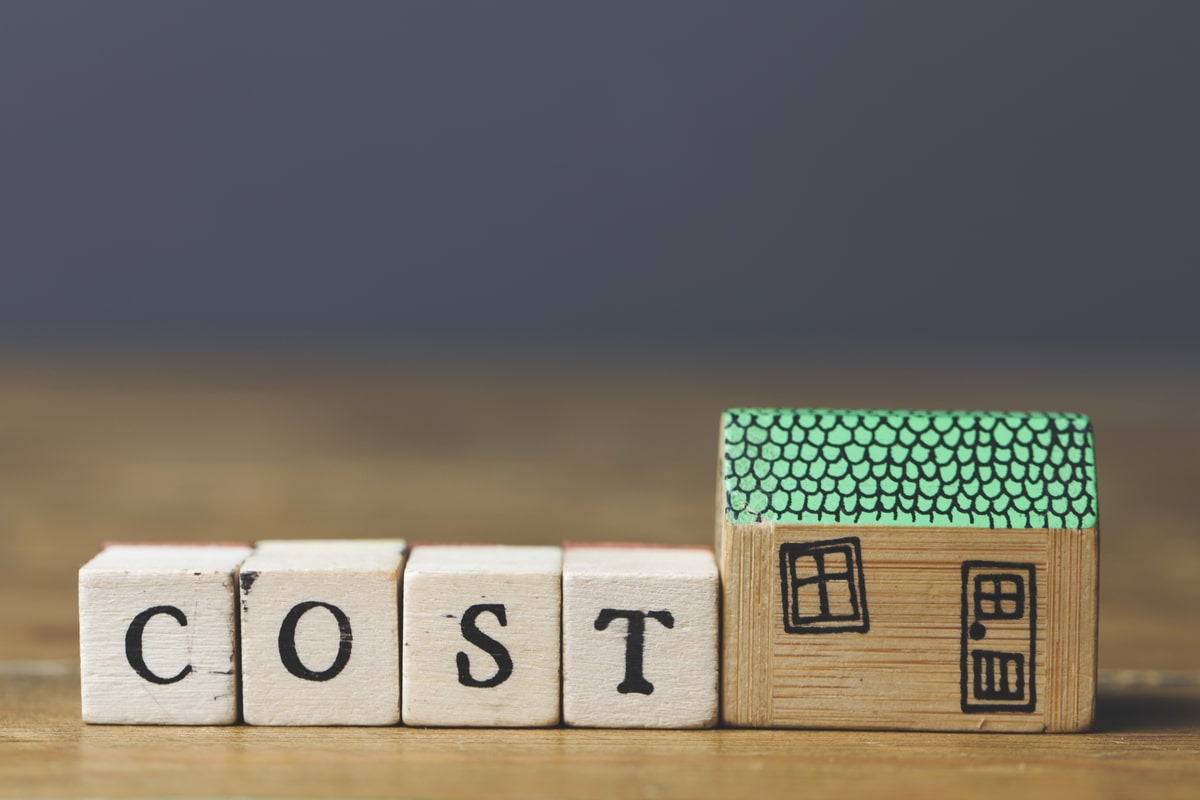 【その差は〇〇万円以上!?】マンションと戸建ての維持費を比較