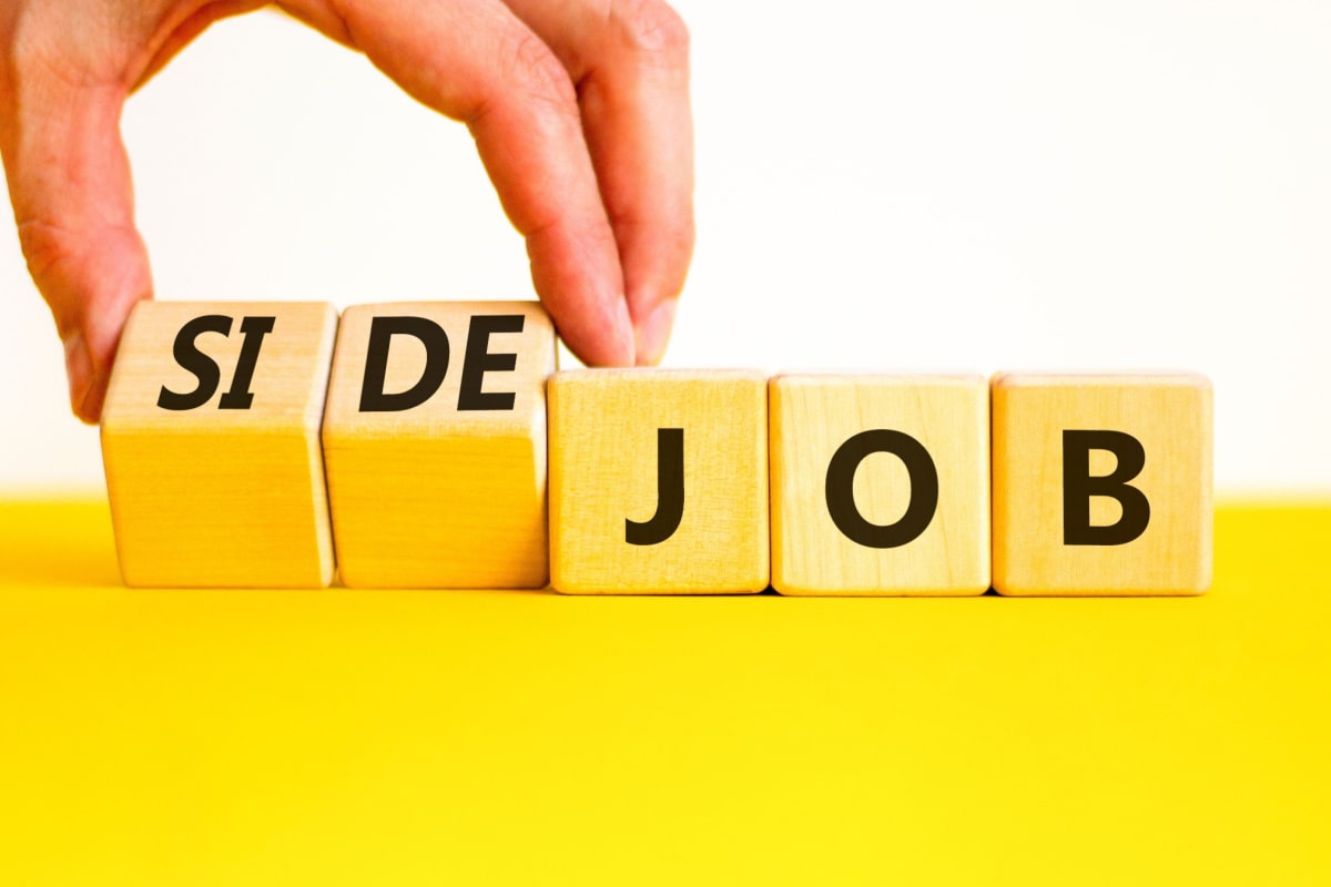 サラリーマン　副業